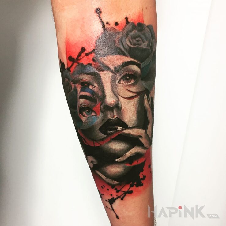 Tattoo Kobieta in characters motif on the forearm