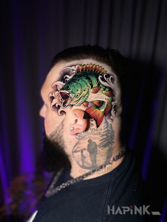 Tattoo Okoń in colorful motif and graphic / illustrative style on the head