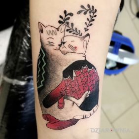 Tatuaż Kotki na przedramieniu motyw: zwierzęta