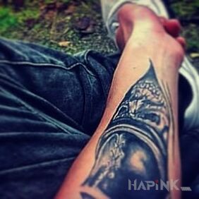 Tattoo Tatoos elegant on the forearm motif: skulls