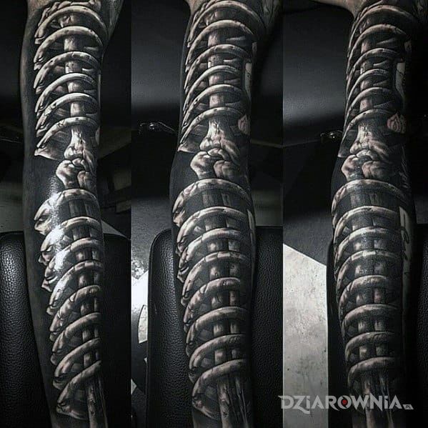 Tatuaż inne kości w motywie 3D i stylu realistyczne na ramieniu