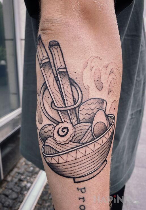 Tattoo Zupa Ramen in objects motif and contour / linework style on the forearm