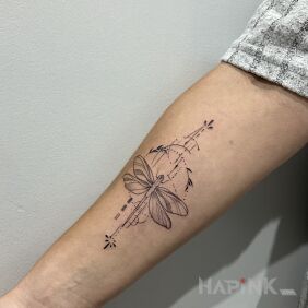 Tattoo Dragonfly On the arm motif: animals style: graphic / illustrative