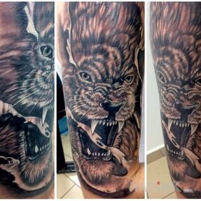 Tattoo Zodiac sign Leo ♌ on the upper arm motif: zodiac signs