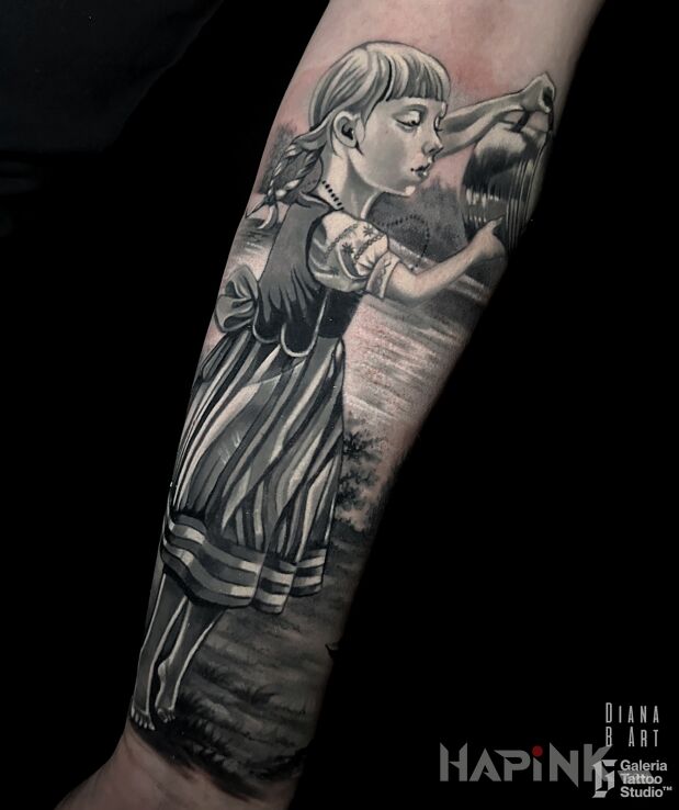 Tattoo Tatuaż Dziewczynka z konewką in characters motif and realistic style on the forearm