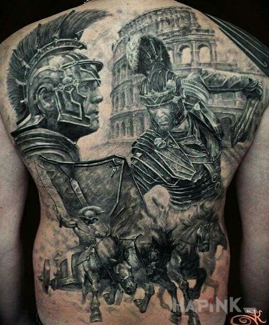 Tattoo Rzymianie in 3D motif and realistic style on the back