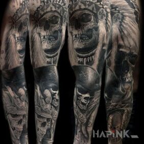 Tattoo Indian - Pirate - Samurai on the upper arm motif: skulls