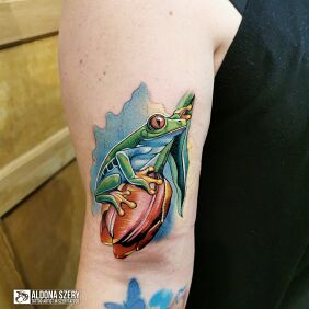 Tattoo Tulip Frog On the arm motif: colorful style: Watercolor