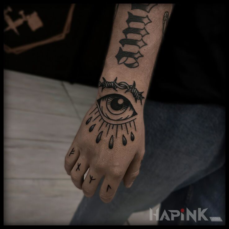 Tattoo Oko i lecące łzy in religious motif and oldschool style on the hand