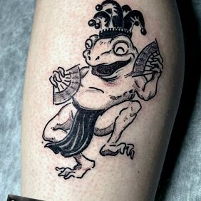 Tattoo FROG IN JAPANESE SPIRIT on the calf motif: characters style: graphic / illustrative
