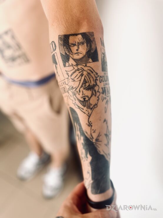 Tatuaż one piece w motywie postacie i stylu blackwork / blackout na przedramieniu