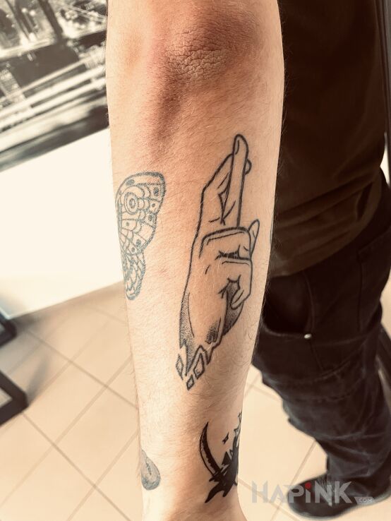 Tattoo Flash in black and gray motif and graphic / illustrative style On the arm