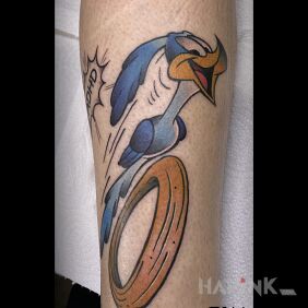 Tattoo Wile E. Coyote and the Road Runner Crazy Tunes on the leg motif: funny style: newschool