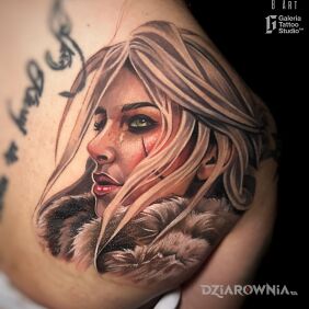 Tatuaż Ciri Wiedźmin na plecach motyw: twarze styl: realistyczne