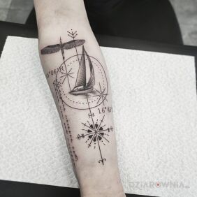 Tatuaż Geometria i podróże na ręce motyw: czarno-szare styl: kontury / linework