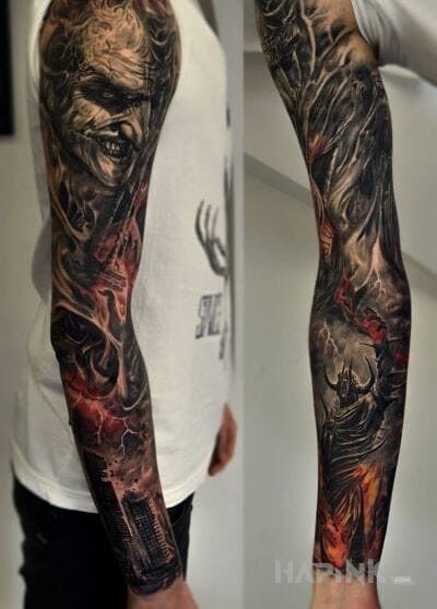 Tattoo Złowrogi rękaw in sleeves motif and realistic style on the upper arm