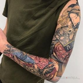 Tatuaż Japoński folklor na ramieniu motyw: rękawy styl: japońskie / irezumi