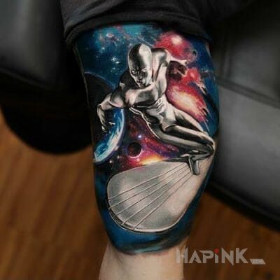 Tattoo Silver serfer in 3D motif on the leg