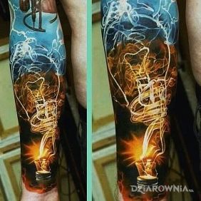 Tatuaż Zarowka na przedramieniu motyw: 3D styl: realistyczne