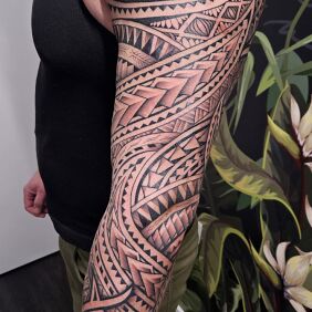 Tattoo Polynesian Sleeve, Tongan Samoan mix, freehand on the forearm motif: sleeves style: Polynesian