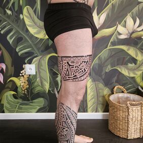Tattoo Polynesian thigh, waist, and calf band on the calf motif: black and gray style: Polynesian