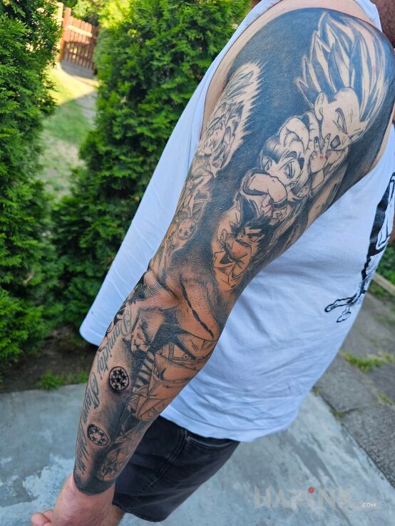 Tattoo Dragon ball rękaw bok in sleeves motif and cartoon / comic book style on the forearm