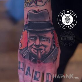 Tattoo Winston Churchill on the hand motif: faces