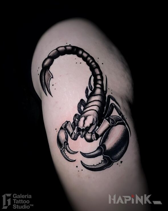 Tattoo Skorpion od praktykanta in zodiac signs motif and graphic / illustrative style on the thigh