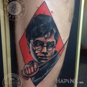 Tattoo Harry Potter on the leg motif: faces