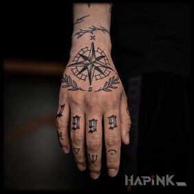 Tattoo Oldschool hand on the hand motif: floral style: oldschool
