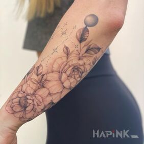 Tattoo Two roses On the arm motif: floral style: contour / linework