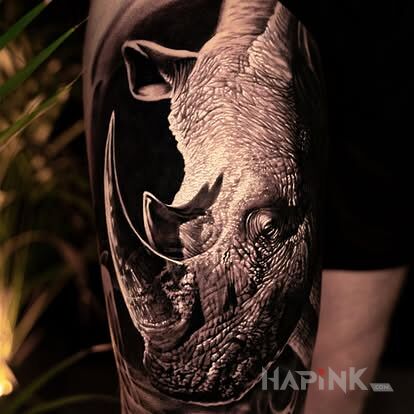 Designs tatuaż czarno biały - realistic