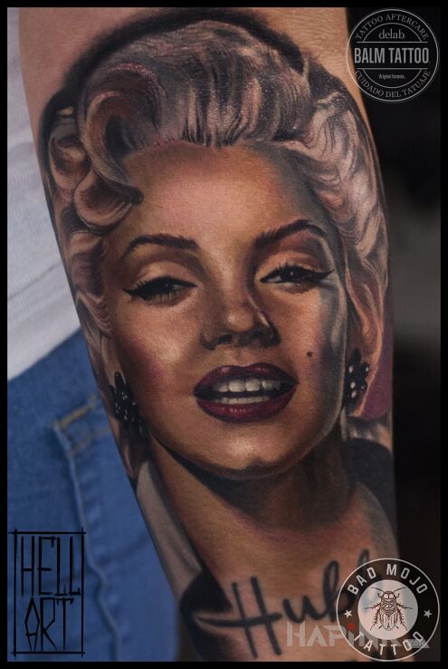 Tattoo Praca Eleny z Bad Mojo Tattoo Gdańsk in faces motif and realistic style on the forearm