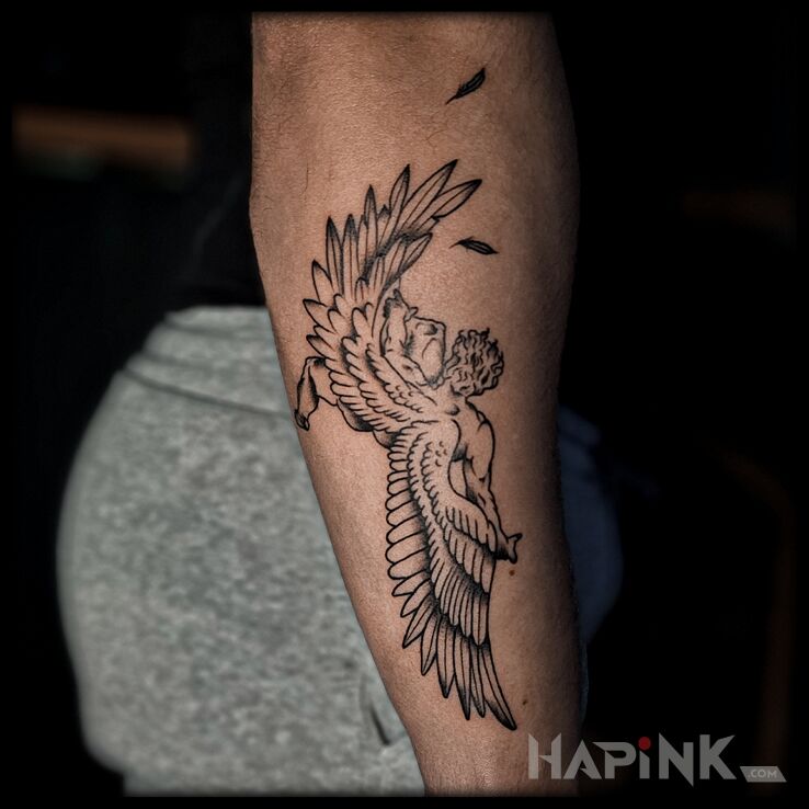 Tattoo Upadek Ikara in characters motif and contour / linework style on the forearm