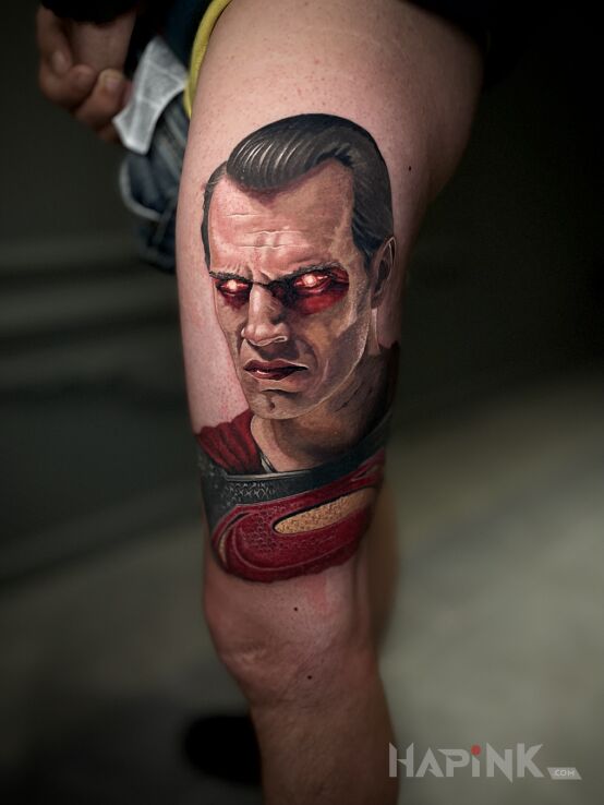 Tattoo Wkurzony Superman in faces motif and realistic style on the leg