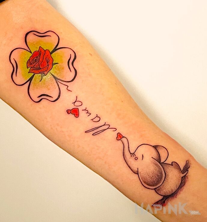 Tattoo Mom's signature tattoo in animals motif and graphic / illustrative style On the arm