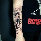 Form neotribal beak forearm