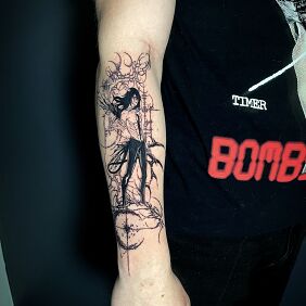Tattoo Beak in the neotribal on the forearm motif: characters style: graphic / illustrative