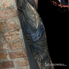 Tatuaż Dark Souls Artorias na ręce motyw: postacie styl: realistyczne