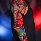 Looney Tunes Sleeve