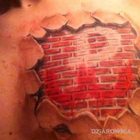 Tatuaż POLSKA 3D na klatce motyw: patriotyczne