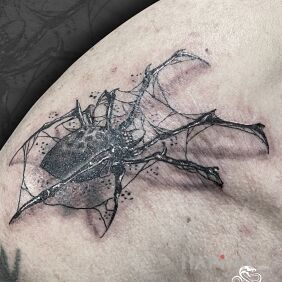Tattoo Spider on the shoulder motif: insects style: realistic