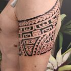 Tatuaz na ramieniu z freehandu na 1 sesje