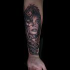 1 session - female portrait with a dragon