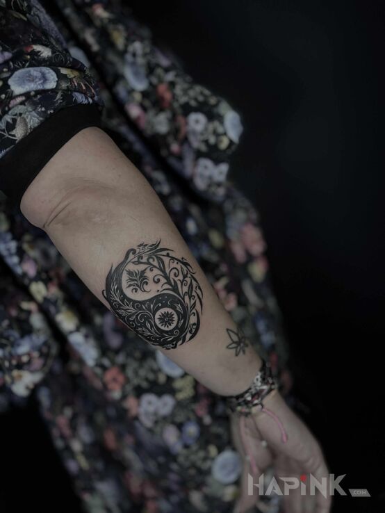 Tattoo Original Yin Yang in other motif and graphic / illustrative style On the arm