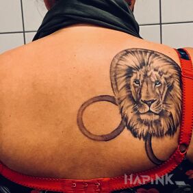Tattoo Failed tattoo on the shoulder blades motif: animals