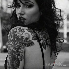 Tattoo Butterfly on the shoulder on the shoulder blades motif: sexy