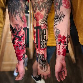 Tattoo 🎯 Don't Give Up – You Have Someone to Fight For! on the forearm motif: lettering style: trash polka