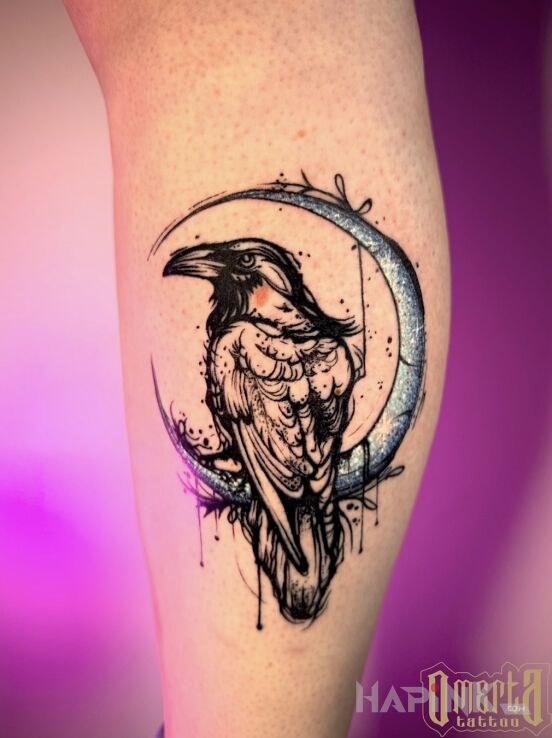 Tattoo Raven in Glitter in animals motif and graphic / illustrative style on the leg