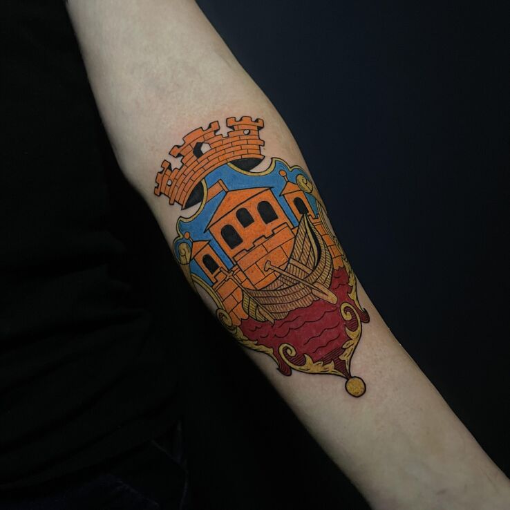 Tattoo Coat of arms of Łódź and Ostrowiec Świętokrzyski in one in other motif and graphic / illustrative style On the arm